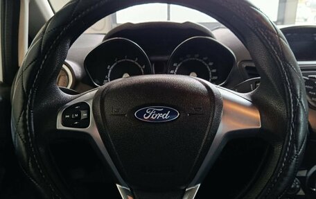 Ford Fiesta, 2015 год, 699 000 рублей, 11 фотография
