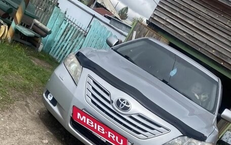 Toyota Camry, 2008 год, 950 000 рублей, 1 фотография