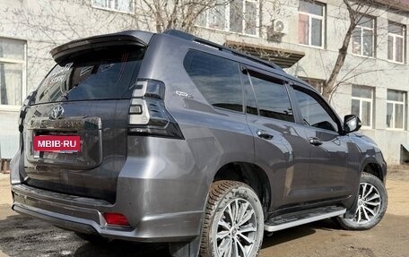 Toyota Land Cruiser Prado 150 рестайлинг 2, 2021 год, 8 000 000 рублей, 4 фотография
