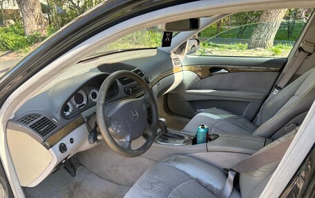 Mercedes-Benz E-Класс, 2003 год, 500 000 рублей, 8 фотография