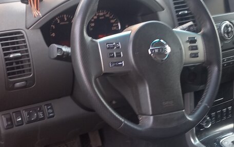 Nissan Pathfinder, 2010 год, 770 000 рублей, 2 фотография