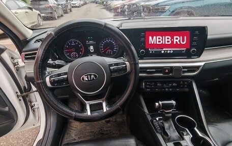 KIA K5, 2021 год, 2 350 000 рублей, 6 фотография