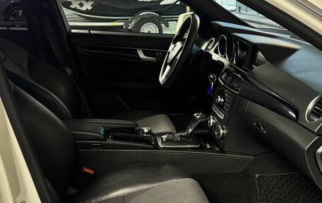 Mercedes-Benz C-Класс, 2011 год, 1 600 000 рублей, 23 фотография