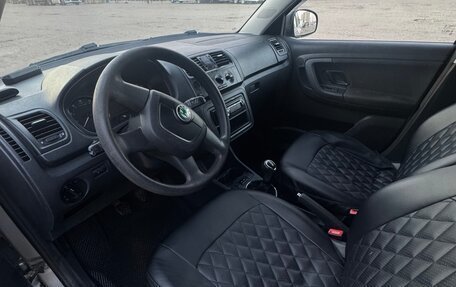 Skoda Fabia II, 2011 год, 530 000 рублей, 6 фотография