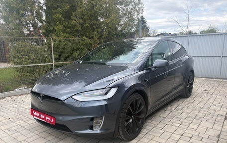 Tesla Model X I, 2019 год, 5 250 000 рублей, 2 фотография