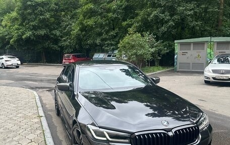 BMW 5 серия, 2021 год, 4 600 000 рублей, 2 фотография