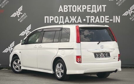 Toyota ISis I, 2010 год, 1 310 000 рублей, 5 фотография