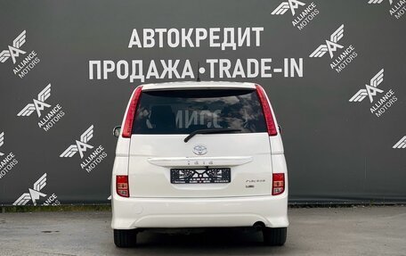 Toyota ISis I, 2010 год, 1 310 000 рублей, 6 фотография