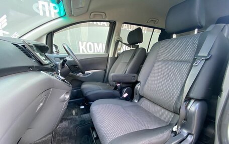 Toyota ISis I, 2010 год, 1 310 000 рублей, 10 фотография