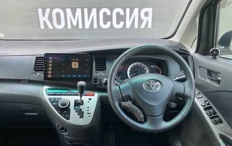 Toyota ISis I, 2010 год, 1 310 000 рублей, 14 фотография