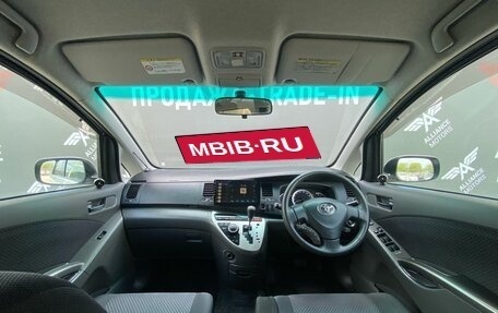 Toyota ISis I, 2010 год, 1 310 000 рублей, 13 фотография