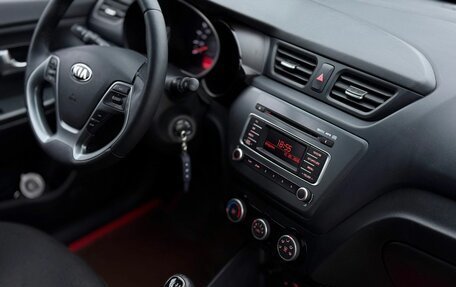 KIA Rio III рестайлинг, 2015 год, 969 000 рублей, 11 фотография