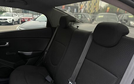 KIA Rio III рестайлинг, 2015 год, 969 000 рублей, 22 фотография