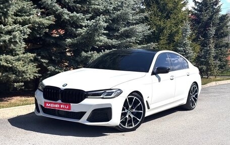 BMW 5 серия, 2020 год, 4 590 000 рублей, 1 фотография