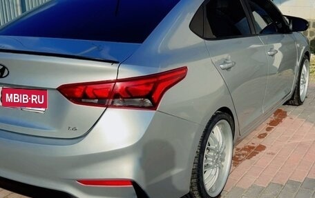 Hyundai Solaris II рестайлинг, 2019 год, 1 390 000 рублей, 1 фотография