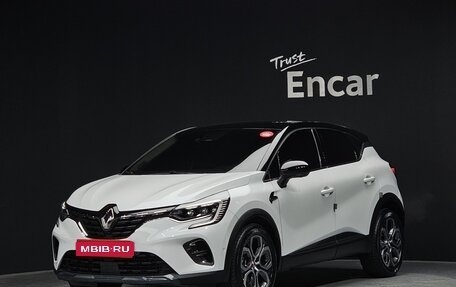 Renault Captur II, 2021 год, 1 500 000 рублей, 1 фотография