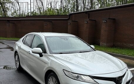 Toyota Camry, 2020 год, 2 880 000 рублей, 6 фотография