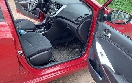 Hyundai Solaris II рестайлинг, 2012 год, 835 000 рублей, 4 фотография