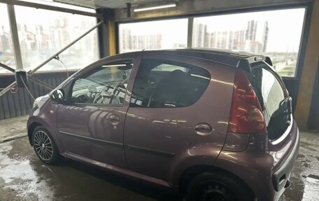 Peugeot 107 I рестайлинг, 2013 год, 280 000 рублей, 3 фотография