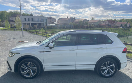 Volkswagen Tiguan II, 2021 год, 4 350 000 рублей, 4 фотография