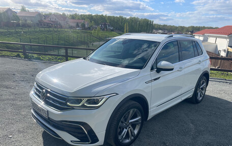 Volkswagen Tiguan II, 2021 год, 4 350 000 рублей, 3 фотография
