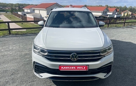 Volkswagen Tiguan II, 2021 год, 4 350 000 рублей, 26 фотография