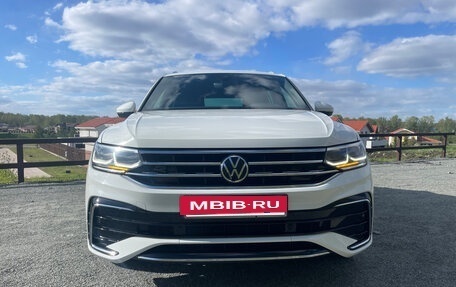 Volkswagen Tiguan II, 2021 год, 4 350 000 рублей, 25 фотография