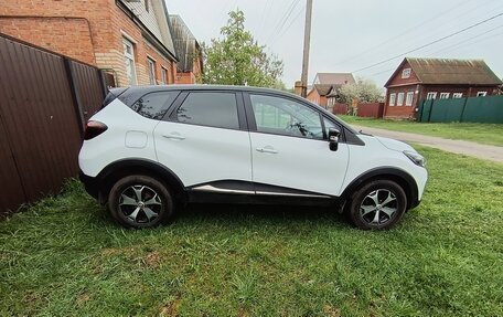 Renault Kaptur I рестайлинг, 2018 год, 1 600 000 рублей, 4 фотография