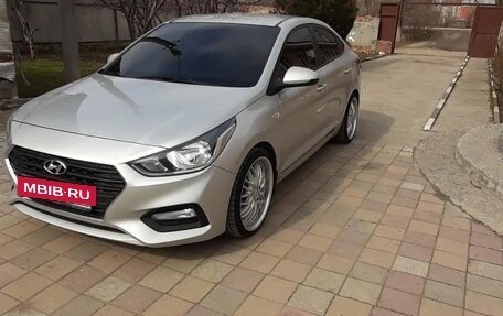 Hyundai Solaris II рестайлинг, 2019 год, 1 390 000 рублей, 4 фотография