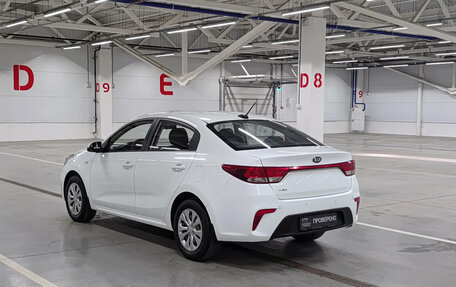 KIA Rio IV, 2018 год, 1 000 000 рублей, 7 фотография
