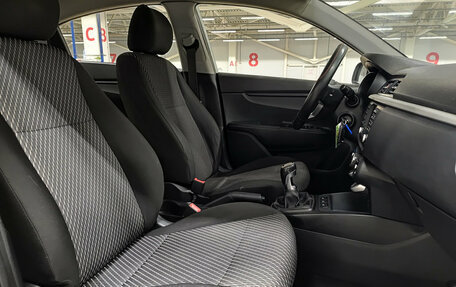 KIA Rio IV, 2018 год, 1 000 000 рублей, 11 фотография