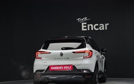 Renault Captur II, 2021 год, 1 500 000 рублей, 3 фотография