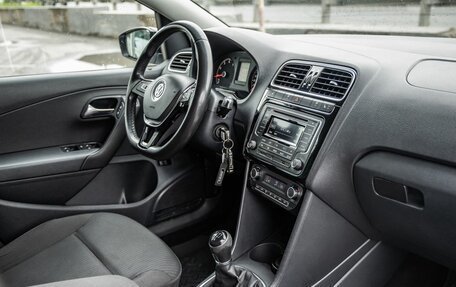 Volkswagen Polo VI (EU Market), 2017 год, 1 048 000 рублей, 31 фотография