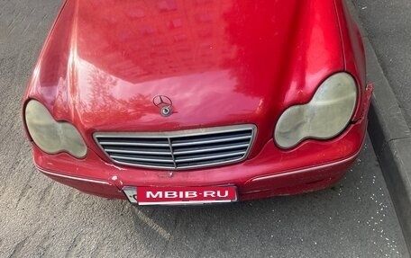 Mercedes-Benz C-Класс, 2003 год, 430 000 рублей, 4 фотография