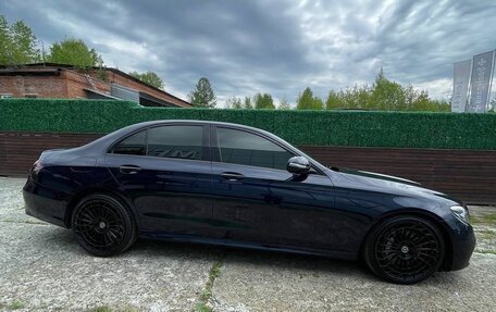 Mercedes-Benz E-Класс, 2021 год, 4 350 000 рублей, 2 фотография