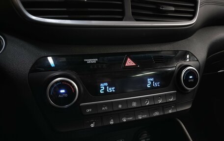 Hyundai Tucson III, 2018 год, 2 300 000 рублей, 19 фотография