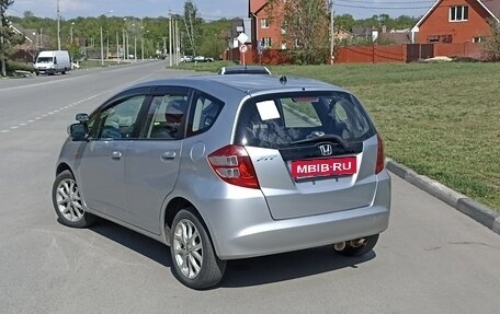 Honda Fit III, 2010 год, 900 000 рублей, 13 фотография
