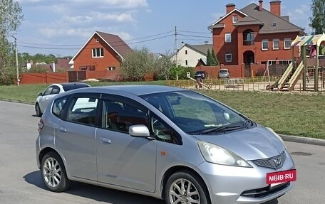 Honda Fit III, 2010 год, 900 000 рублей, 7 фотография
