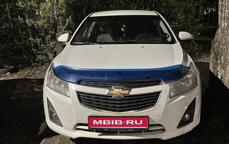 Chevrolet Cruze II, 2013 год, 700 000 рублей, 3 фотография