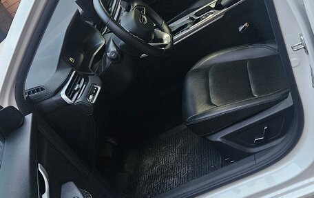 Geely Emgrand, 2024 год, 1 900 000 рублей, 8 фотография