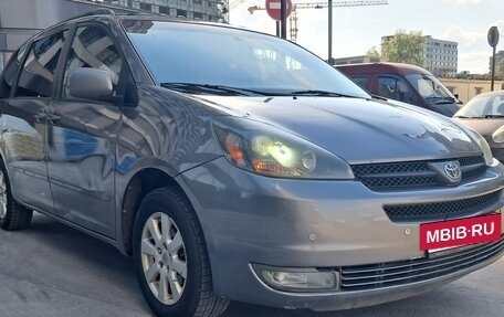 Toyota Sienna II рестайлинг, 2003 год, 870 000 рублей, 4 фотография