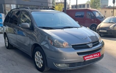 Toyota Sienna II рестайлинг, 2003 год, 870 000 рублей, 5 фотография