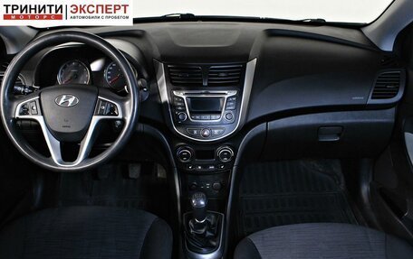 Hyundai Solaris II рестайлинг, 2016 год, 1 047 000 рублей, 13 фотография