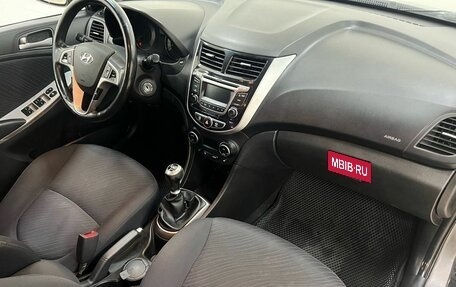 Hyundai Solaris II рестайлинг, 2014 год, 890 000 рублей, 8 фотография