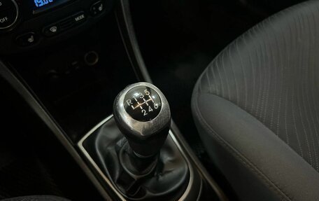 Hyundai Solaris II рестайлинг, 2014 год, 890 000 рублей, 14 фотография