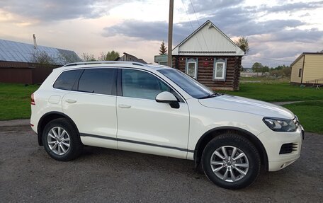 Volkswagen Touareg III, 2011 год, 1 750 000 рублей, 6 фотография
