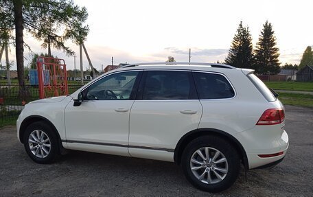 Volkswagen Touareg III, 2011 год, 1 750 000 рублей, 8 фотография