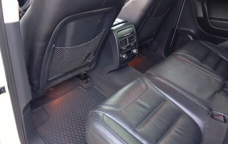 Volkswagen Touareg III, 2011 год, 1 750 000 рублей, 10 фотография