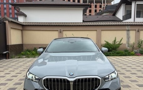 BMW 5 серия, 2024 год, 6 980 000 рублей, 1 фотография