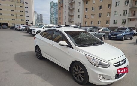 Hyundai Solaris II рестайлинг, 2014 год, 750 000 рублей, 7 фотография